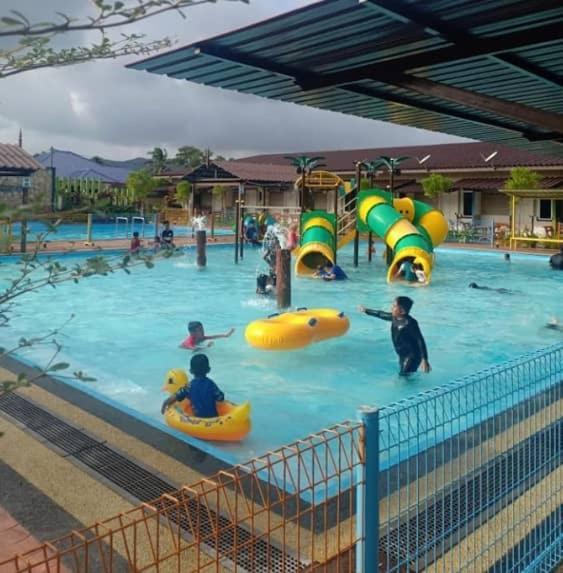 Asfa D Village - Resort - Homestay - Family Room Kemasik المظهر الخارجي الصورة